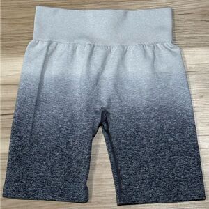 Running Girl Grey Ombre Athletic Shorts Women’s Small
